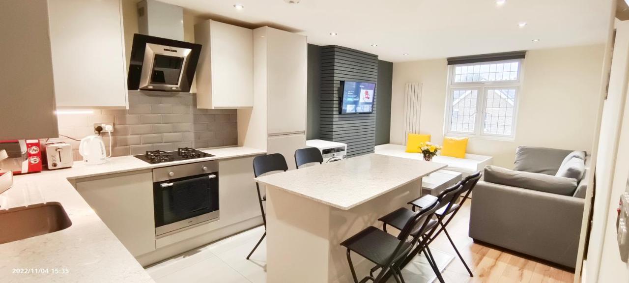 Apartament First Floor Flat 1 Northwood Londyn Zewnętrze zdjęcie
