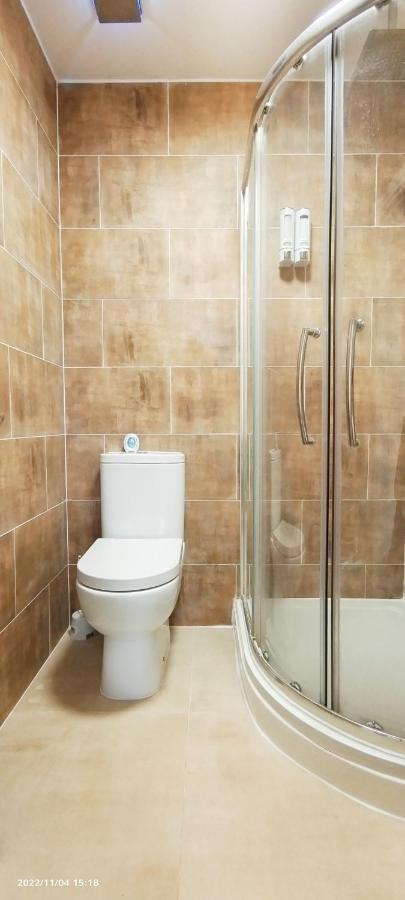 Apartament First Floor Flat 1 Northwood Londyn Zewnętrze zdjęcie