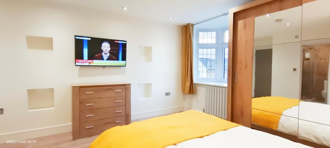 Apartament First Floor Flat 1 Northwood Londyn Zewnętrze zdjęcie
